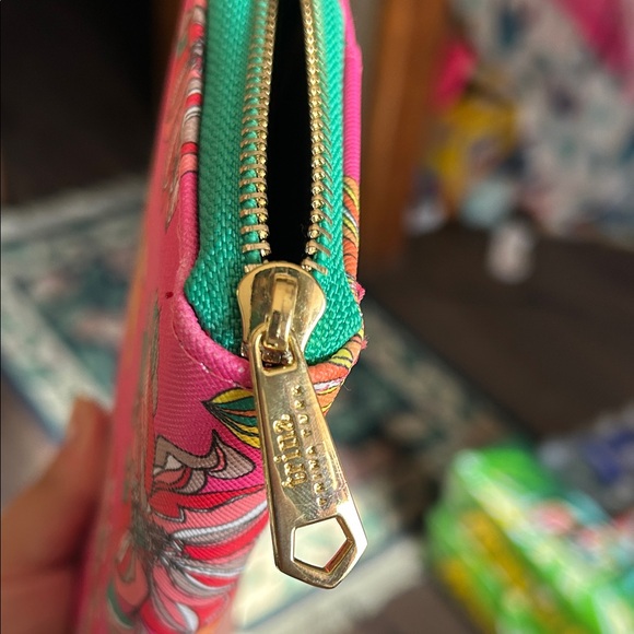 Trina Turk Floral Pink Wallet NWB New with Box 🗃️ - Picture 4 of 6